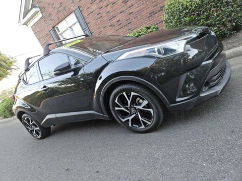 Used 2019 Toyota C-HR XLE image 7