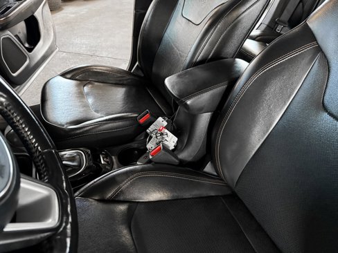 Used 2019 Jeep Compass Limited image 35