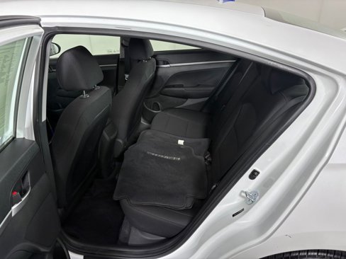 Used 2019 Hyundai Elantra SE w/ Cargo Package image 27