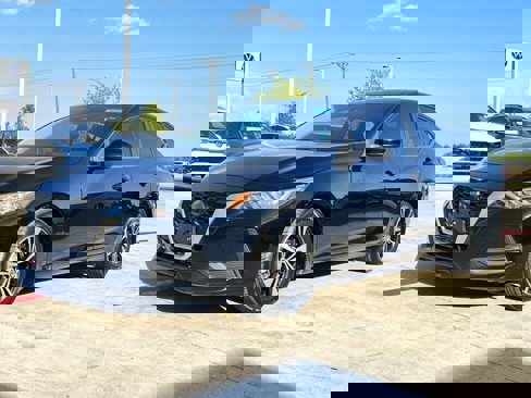 Used 2022 Nissan Sentra SV image 3