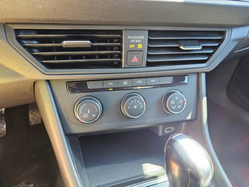 Used 2019 Volkswagen Jetta S w/ Driver Assistance Package image 33