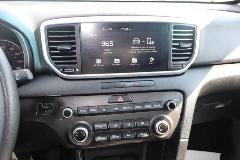 Used 2022 Kia Sportage LX image 16