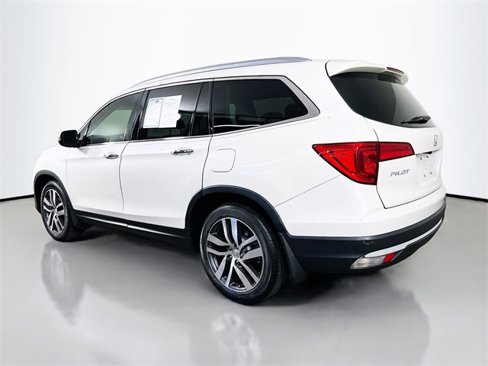 Used 2016 Honda Pilot Touring image 6