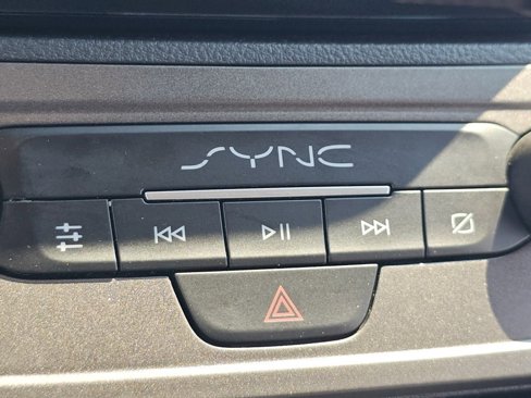 Used 2020 Ford Transit Connect XLT image 13