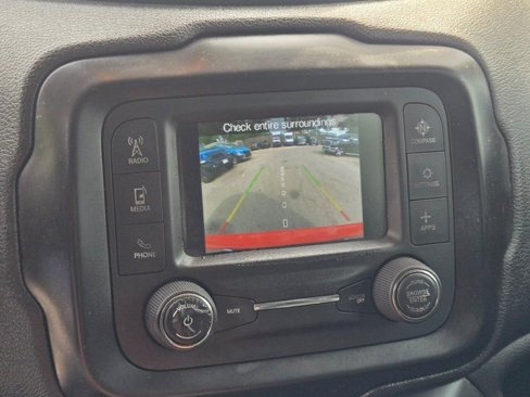 Used 2019 Jeep Renegade Sport image 21