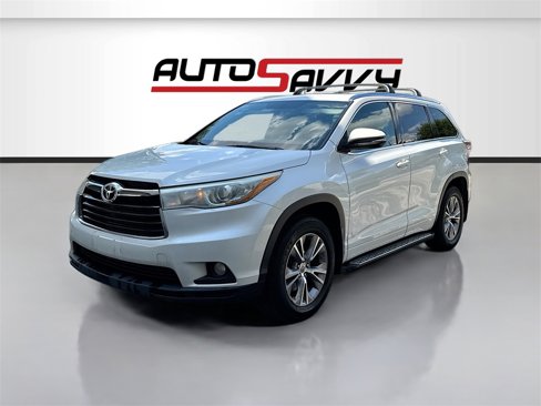 Used 2015 Toyota Highlander XLE image 3