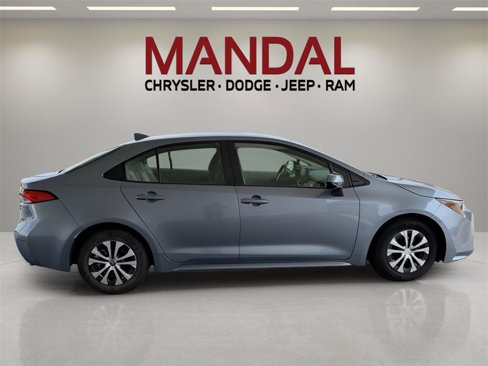 Used 2022 Toyota Corolla LE image 7