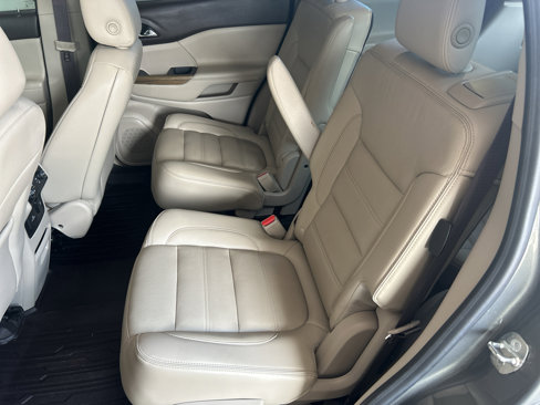 Used 2018 GMC Acadia Denali image 20