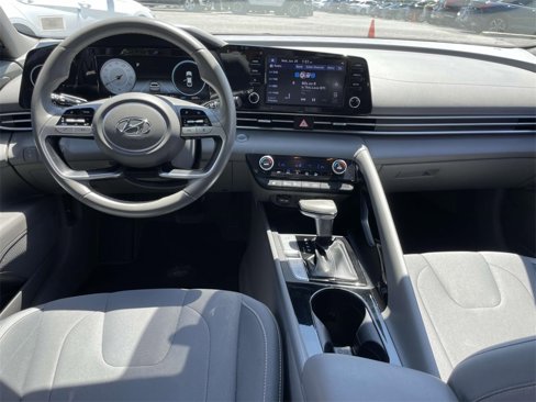 Certified 2022 Hyundai Elantra SEL w/ Convenience + Premium Package image 14