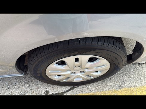 Used 2019 Dodge Grand Caravan SE image 26