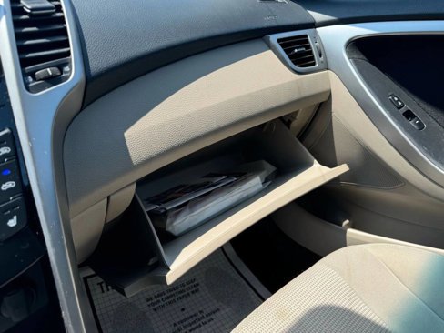 Used 2013 Hyundai Elantra GT w/ Touch & Go Pkg image 29
