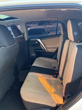 Used 2018 Toyota RAV4 XLE image 14