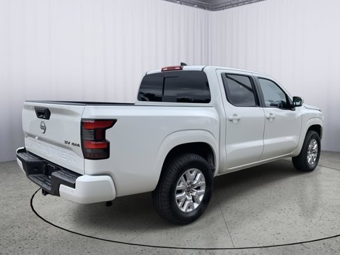 Used 2024 Nissan Frontier SV w/ SV Convenience Package image 4