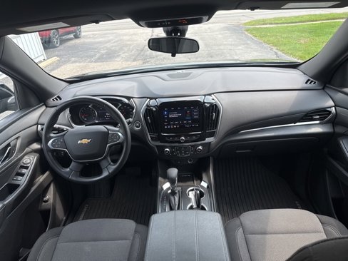 Used 2022 Chevrolet Traverse LT image 27
