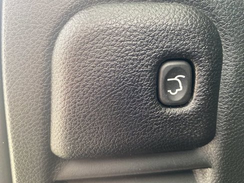 Certified 2018 Jeep Grand Cherokee Altitude image 13