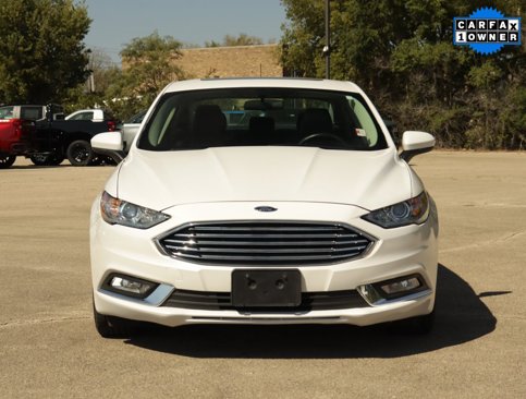 Used 2018 Ford Fusion SE w/ Equipment Group 201A image 2