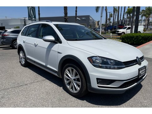 Used 2019 Volkswagen Golf Alltrack S image 7