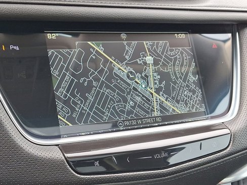 Used 2018 Cadillac XT5 Luxury w/ Driver Awareness Package image 20