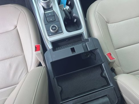 Used 2022 Ford Explorer Limited w/ Equipment Group 301A image 33