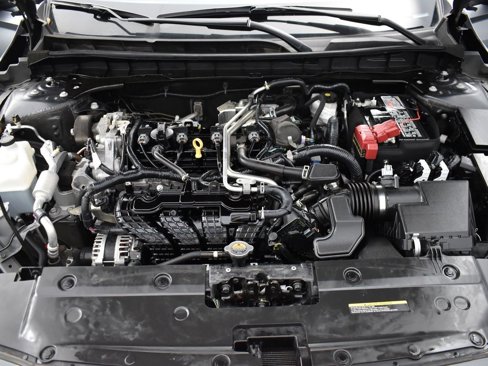 Used 2024 Nissan Altima 2.5 SV image 5