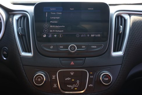 Used 2019 Chevrolet Malibu LS image 28