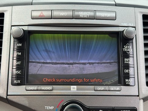 Used 2009 Toyota Venza AWD image 26