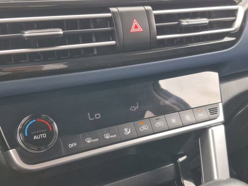Used 2023 Kia Seltos S image 23