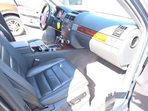 Used 2004 Volkswagen Touareg V6 image 12
