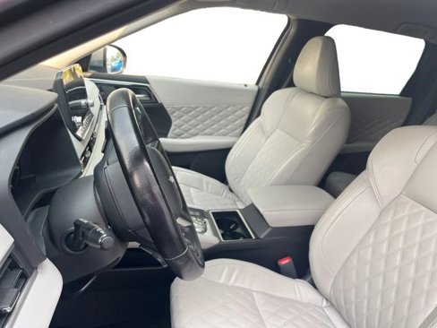 Used 2022 Mitsubishi Outlander SEL image 9