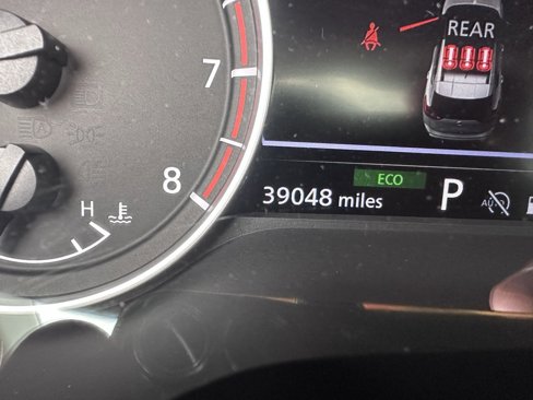Used 2024 Nissan Rogue SV w/ SV Premium Package image 7