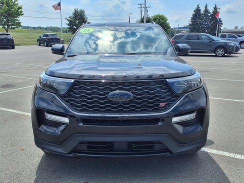 Used 2022 Ford Explorer ST w/ ST Street Pack image 2