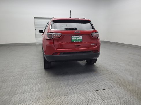 Used 2017 Jeep Compass Latitude w/ Popular Equipment Group image 6