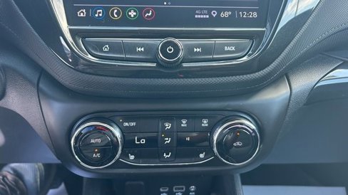 Certified 2023 Chevrolet TrailBlazer LT w/ Convenience Package image 29