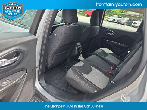 Used 2014 Jeep Cherokee Sport image 28