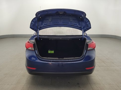 Used 2016 Hyundai Elantra SE image 29