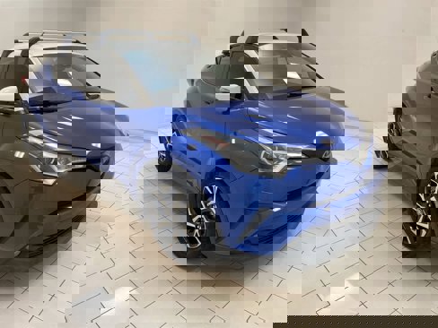 Used 2018 Toyota C-HR XLE image 22