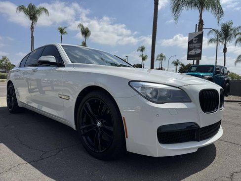 Used 2014 BMW 740i image 11
