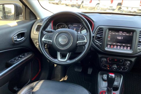 Used 2020 Jeep Compass Trailhawk image 5