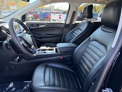 Used 2022 Ford Edge SEL image 16