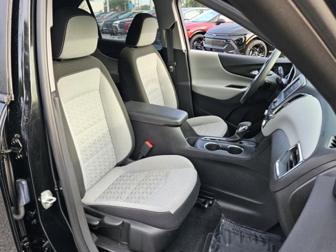 Used 2023 Chevrolet Equinox LS image 18