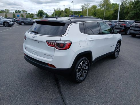 Used 2024 Jeep Compass Limited image 7