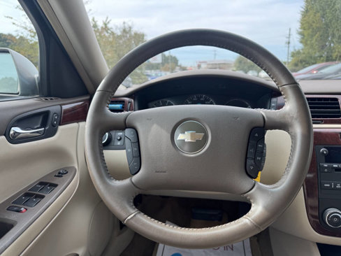 Used 2008 Chevrolet Impala LT w/ Luxury Edition Package image 17