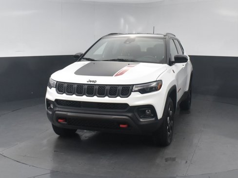 Used 2023 Jeep Compass Trailhawk image 19