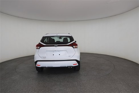 Used 2021 Nissan Kicks SV image 15