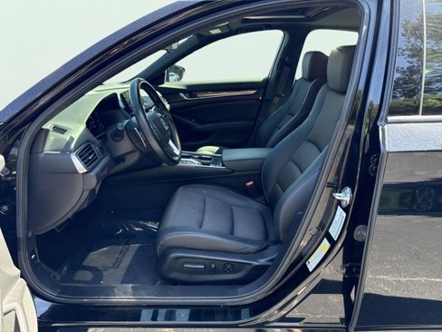 Used 2022 Honda Accord Sport image 11