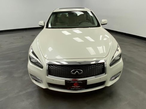 Used 2016 INFINITI Q70 L 3.7 image 9