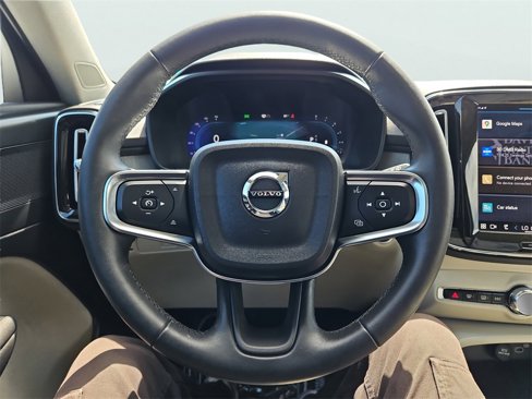 Used 2023 Volvo XC40 B5 Plus w/ Driver Assist Package image 32