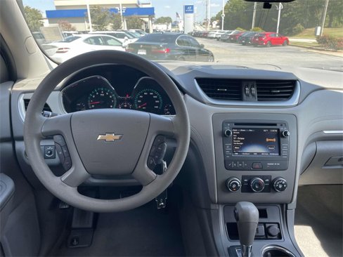 Used 2017 Chevrolet Traverse LS image 13