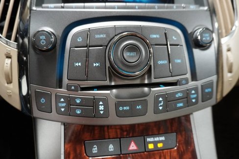 Used 2013 Buick LaCrosse image 6