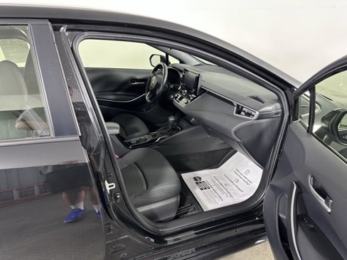 Used 2022 Toyota Corolla SE image 11